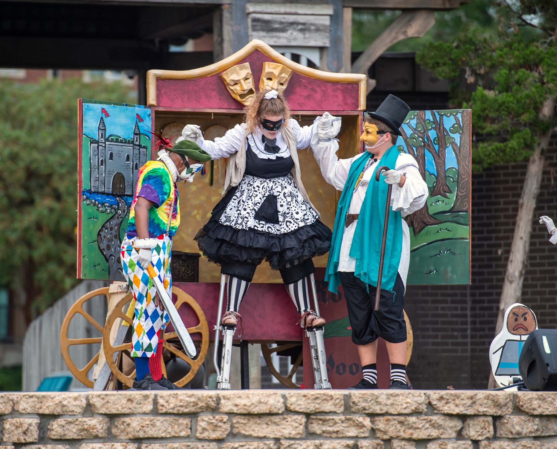 Outdoor Performance of The Commedia Robinhood at the MSU Amphitheater